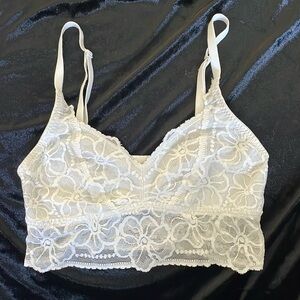 White Lace Bralette XS (AA-B) Victoria’s Secret “PINK”